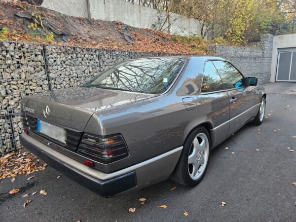 Mercedes-Benz W 124 CE 300 Oldtimer Sammlerzustand H-Gutachten – Bild 8