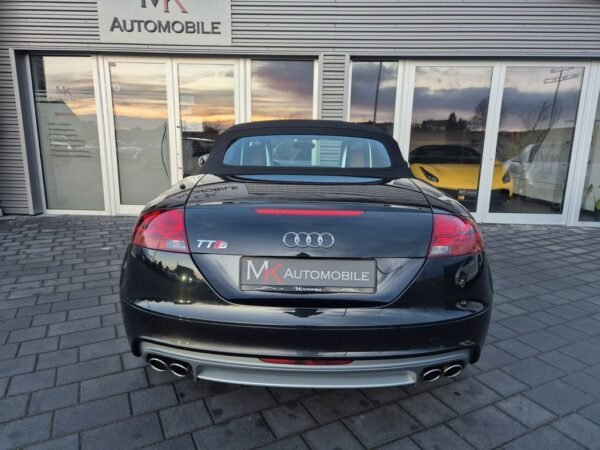 Audi TTS Roadster 2.0 TFSI quattro Exclusive – Bild 8