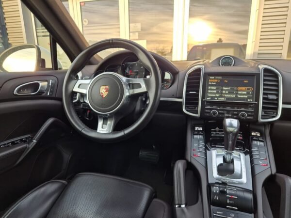 Porsche Cayenne Diesel *BOSE*PANO*AHK* – Bild 10