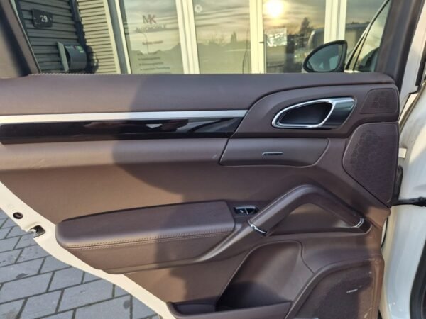 Porsche Cayenne Diesel *BOSE*PANO*AHK* – Bild 15