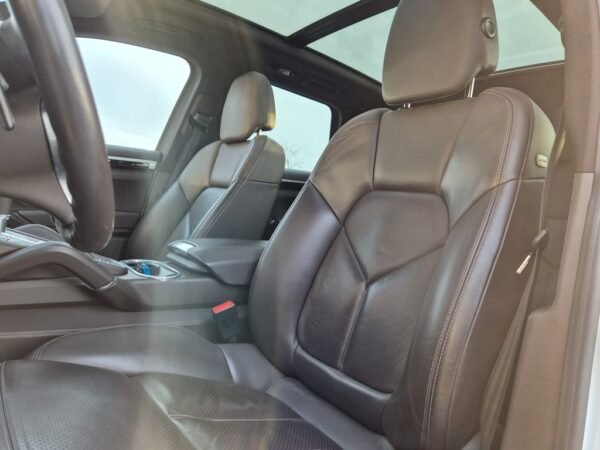 Porsche Cayenne Diesel *BOSE*PANO*AHK* – Bild 17